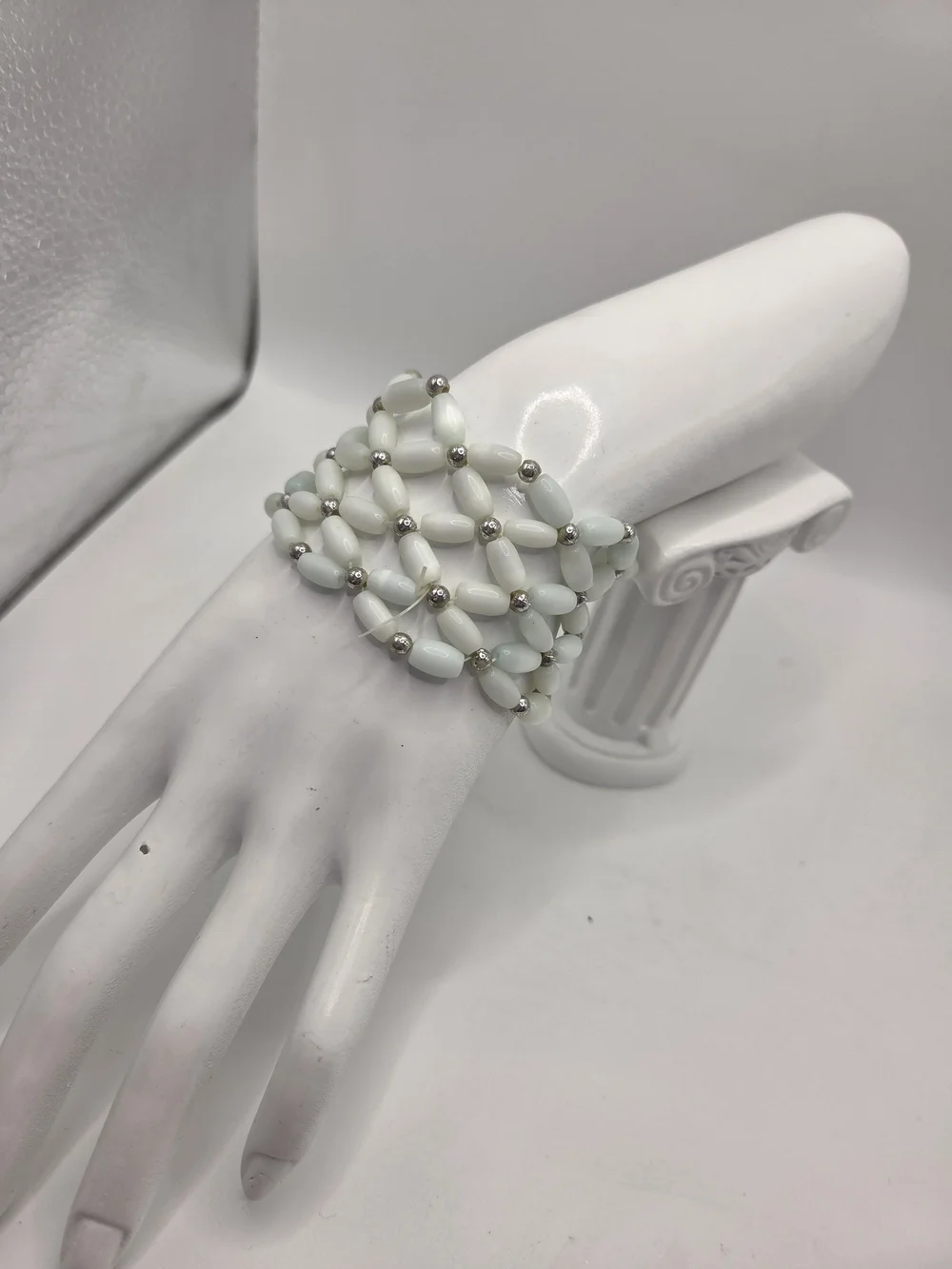 Vintage West Germany Oval Mother Of Pearl Rice Beads Silver Expandable Bracelet